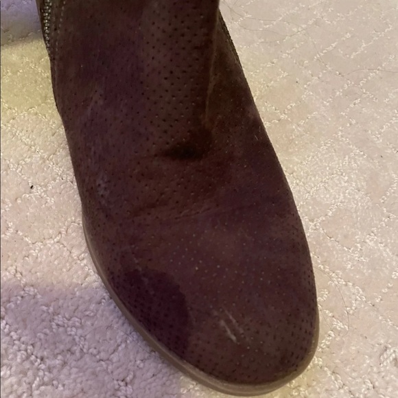 booties - Picture 2 of 3